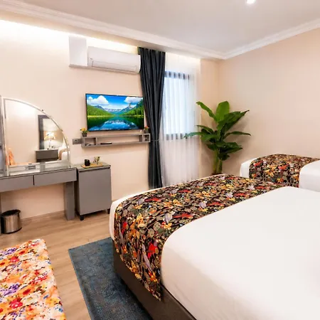 Otel Bond *