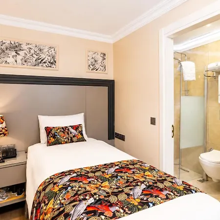 Otel Bond