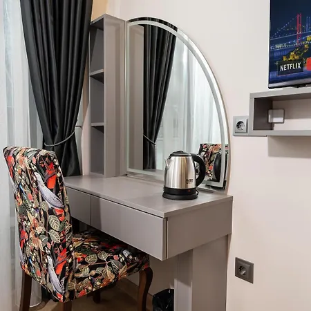 Bond Otel